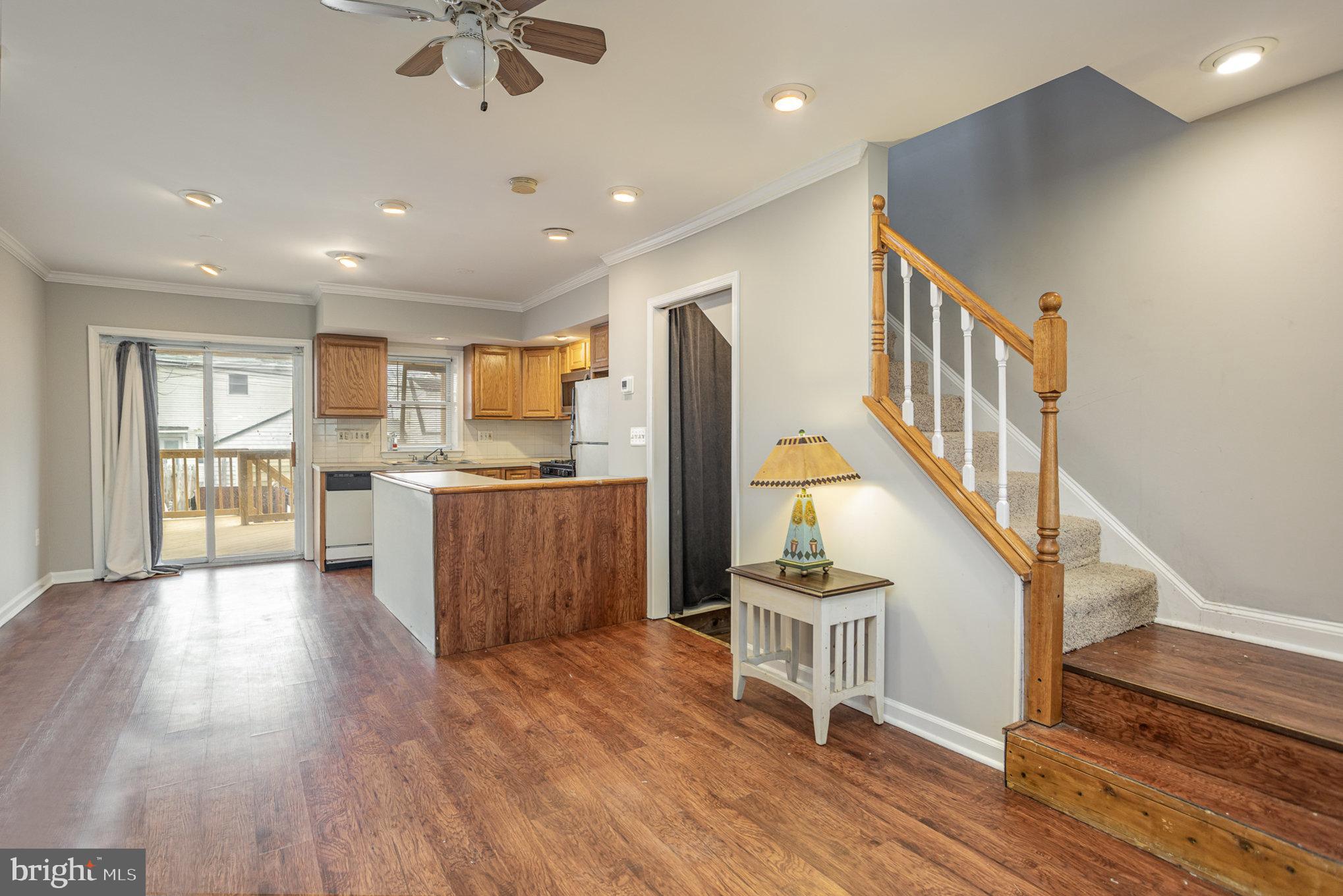 118 Wiltshire Road Essex, MD 21221 - Photo 5 of 21