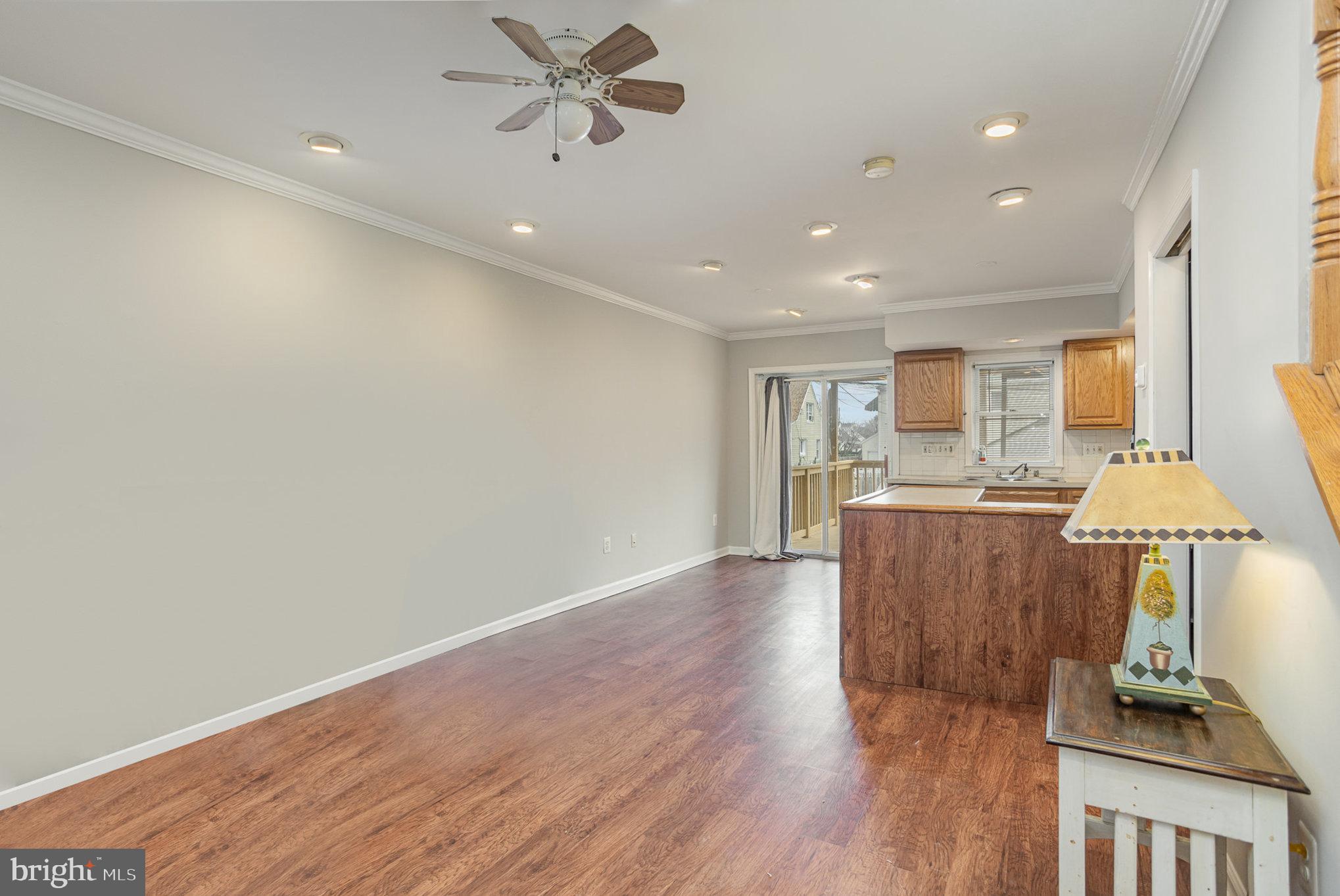 118 Wiltshire Road Essex, MD 21221 - Photo 6 of 21