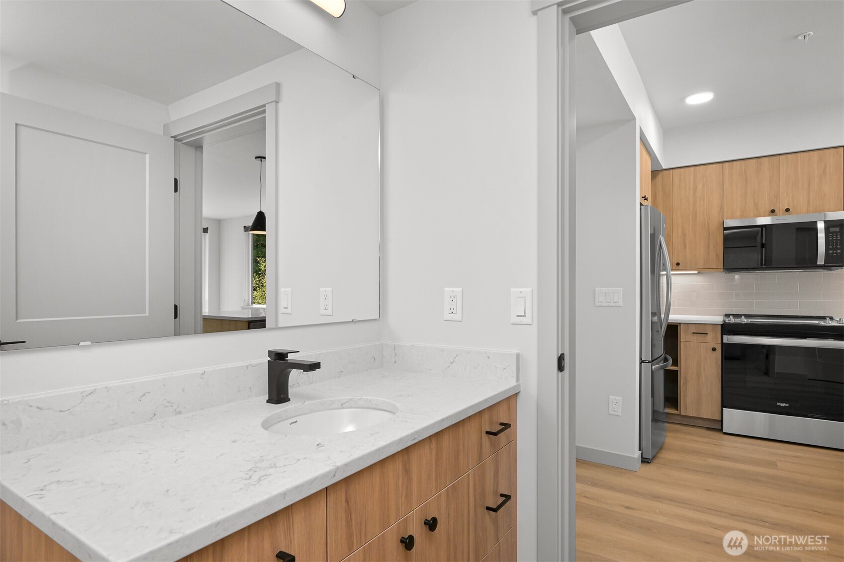 820 North State Street, Unit 521 Bellingham, WA 98225 - Photo 10 of 26