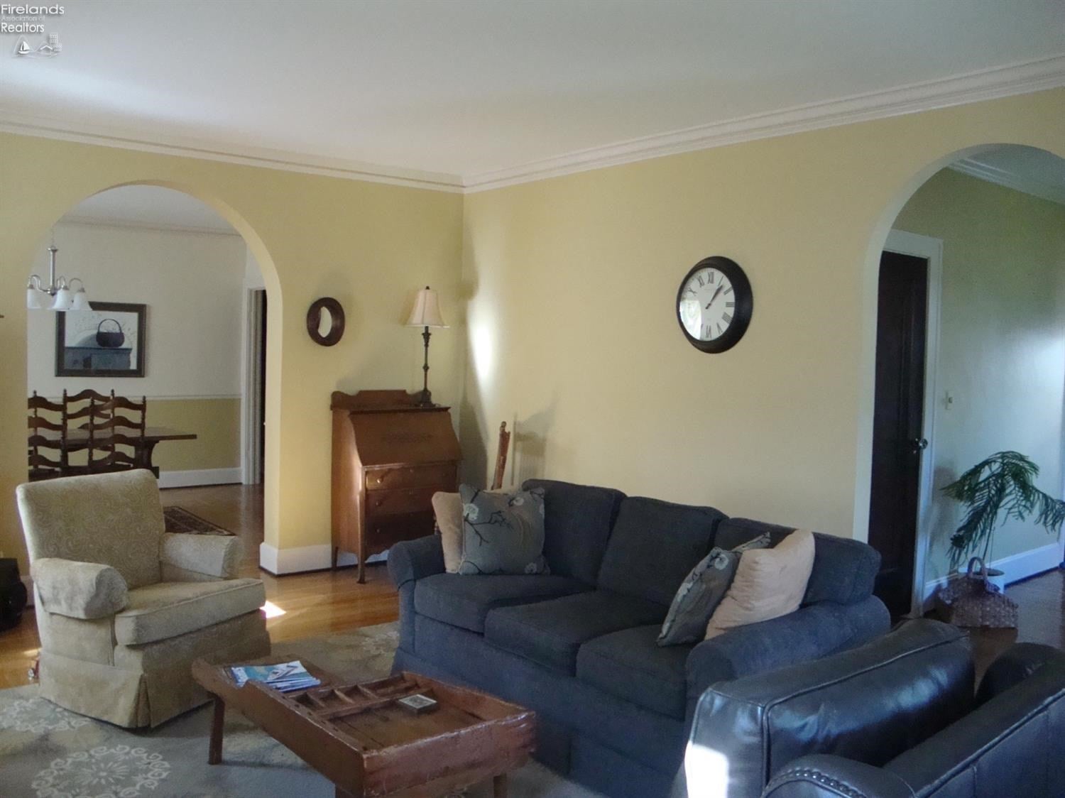 1201 Waverly Road Sandusky, OH 44870 - Photo 4 of 11 Gallery Image 4