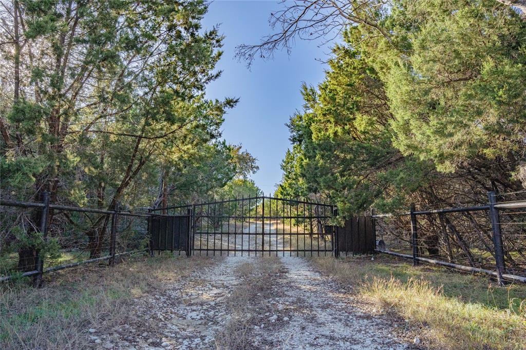 17713 Wortham Bend Road China Spring, TX 76633 - Photo 1 of 1 View of gate