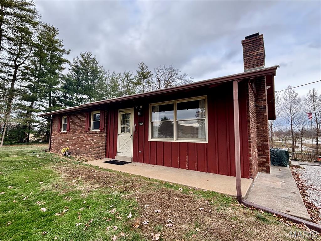 5747 Sand Rock Road Smithton, IL 62285 - Photo 2 of 37