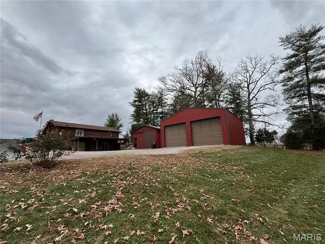 $269,000 | 5747 Sand Rock Road, Smithton, IL 62285