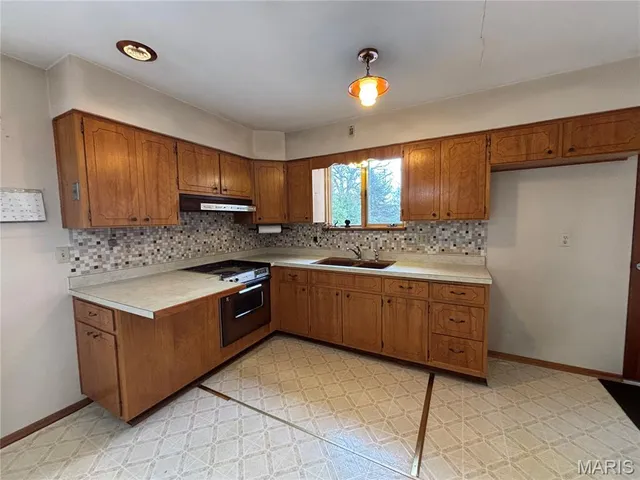 $269,000 | 5747 Sand Rock Road, Smithton, IL 62285