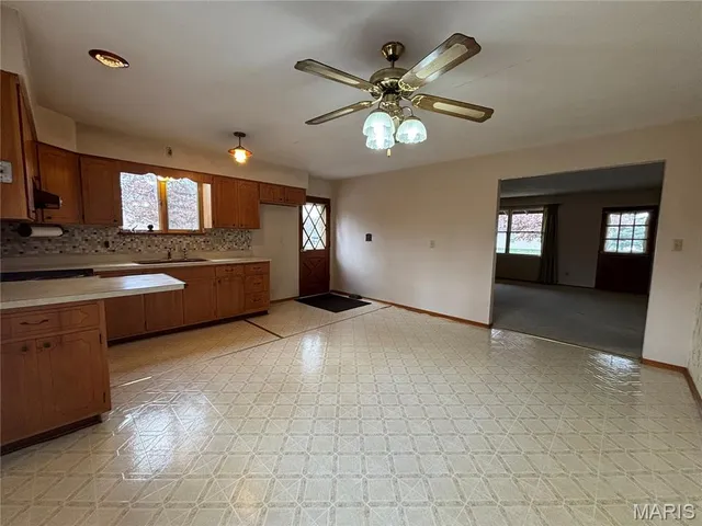 $269,000 | 5747 Sand Rock Road, Smithton, IL 62285