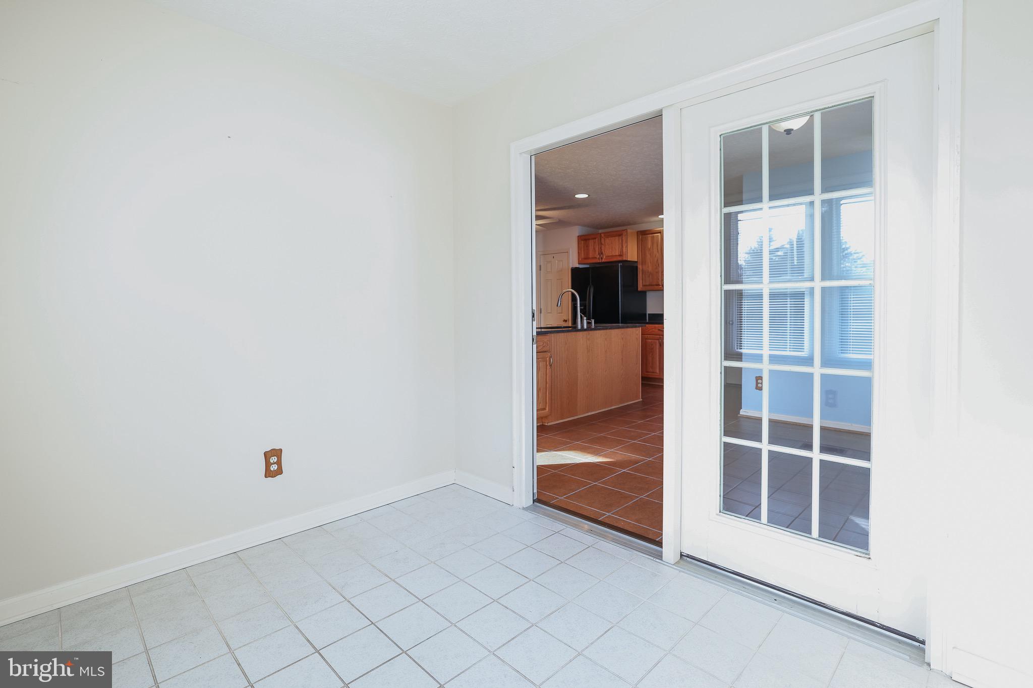 121 Canyon Road Winchester, VA 22602 - Photo 18 of 35 Sunroom or bright home office space