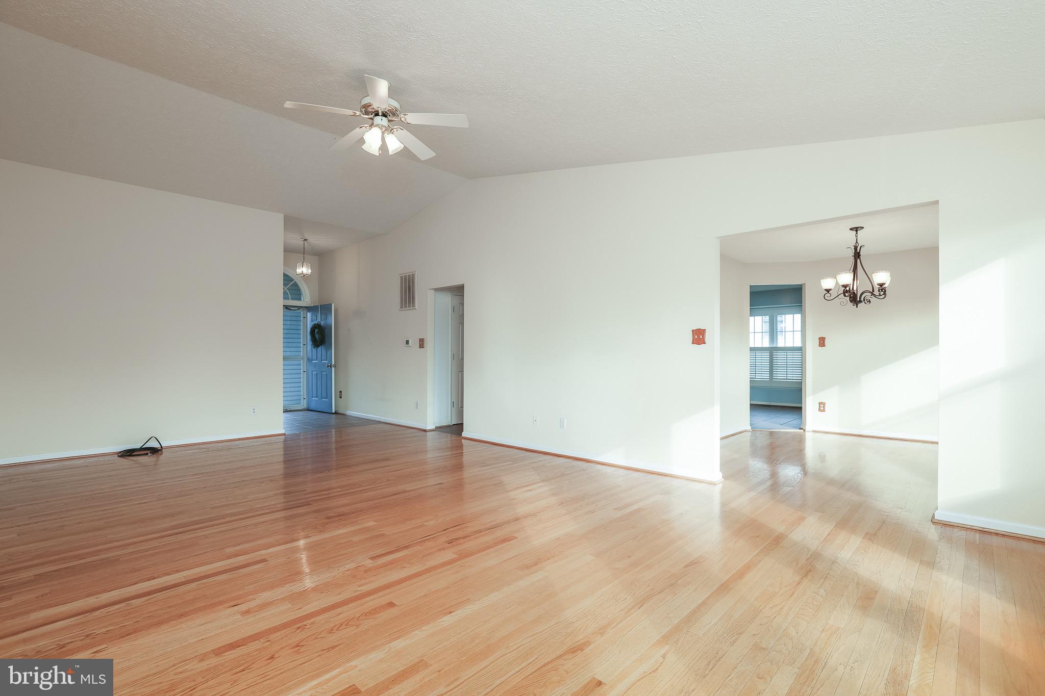 121 Canyon Road Winchester, VA 22602 - Photo 10 of 35 Great room is central to the home