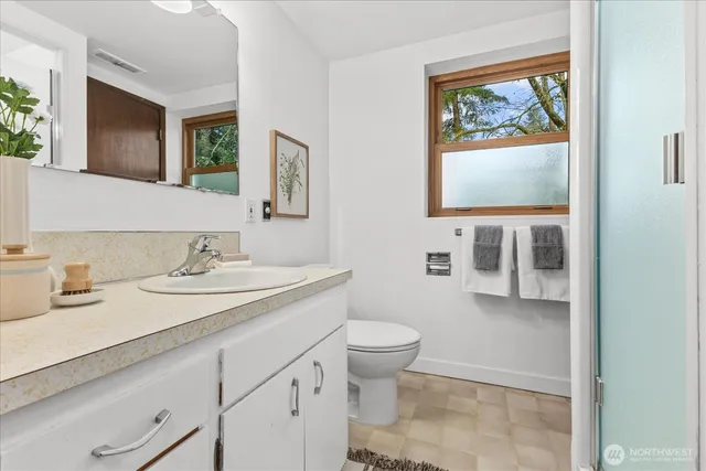 $939,000 | 20330 Burke Avenue North, Shoreline, WA 98133