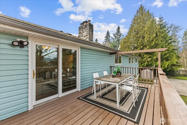 $939,000 | 20330 Burke Avenue North, Shoreline, WA 98133