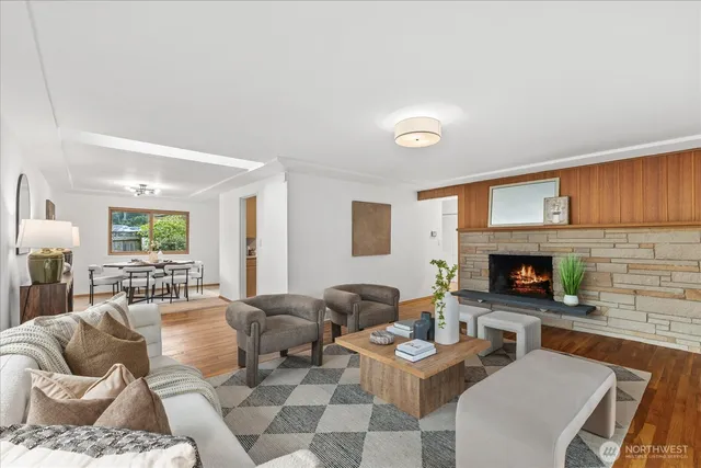 $939,000 | 20330 Burke Avenue North, Shoreline, WA 98133