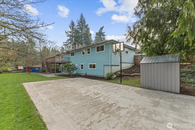$939,000 | 20330 Burke Avenue North, Shoreline, WA 98133