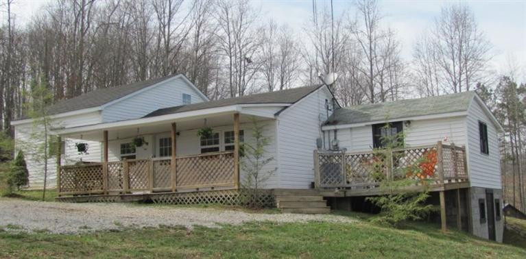 998 War Fork Road McKee, KY 40447 - Photo 1 of 23 998 War Fork Rd McKee, KY main view
