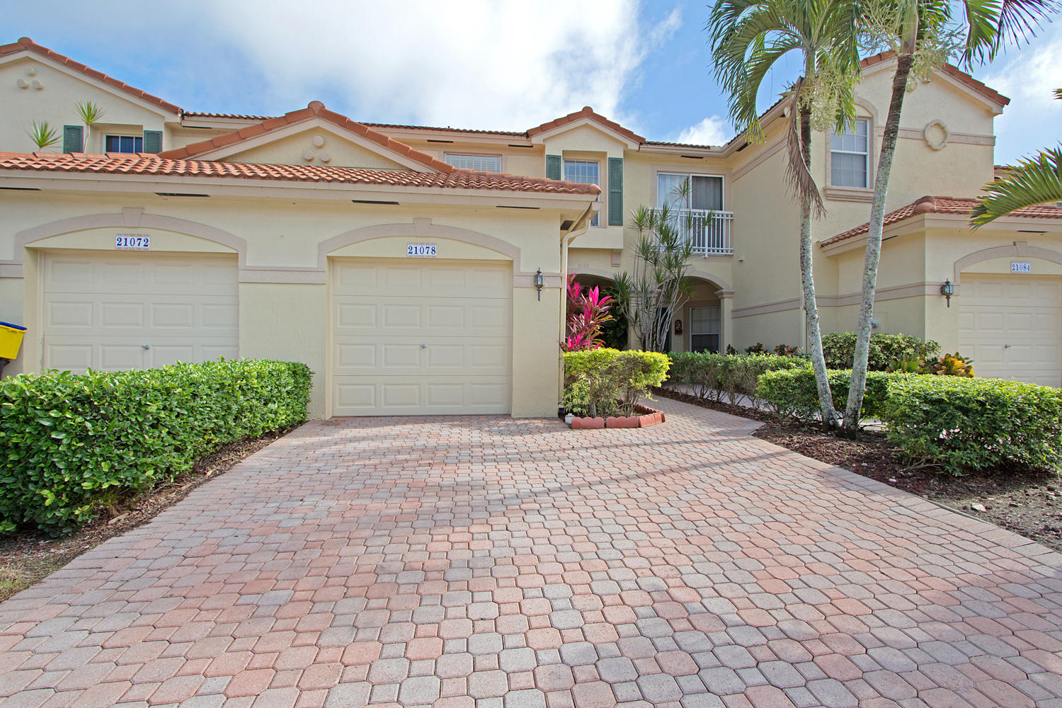 21078 Vía Eden, Unit 21078 Boca Raton, FL 33433 - Photo 1 of 25 Front