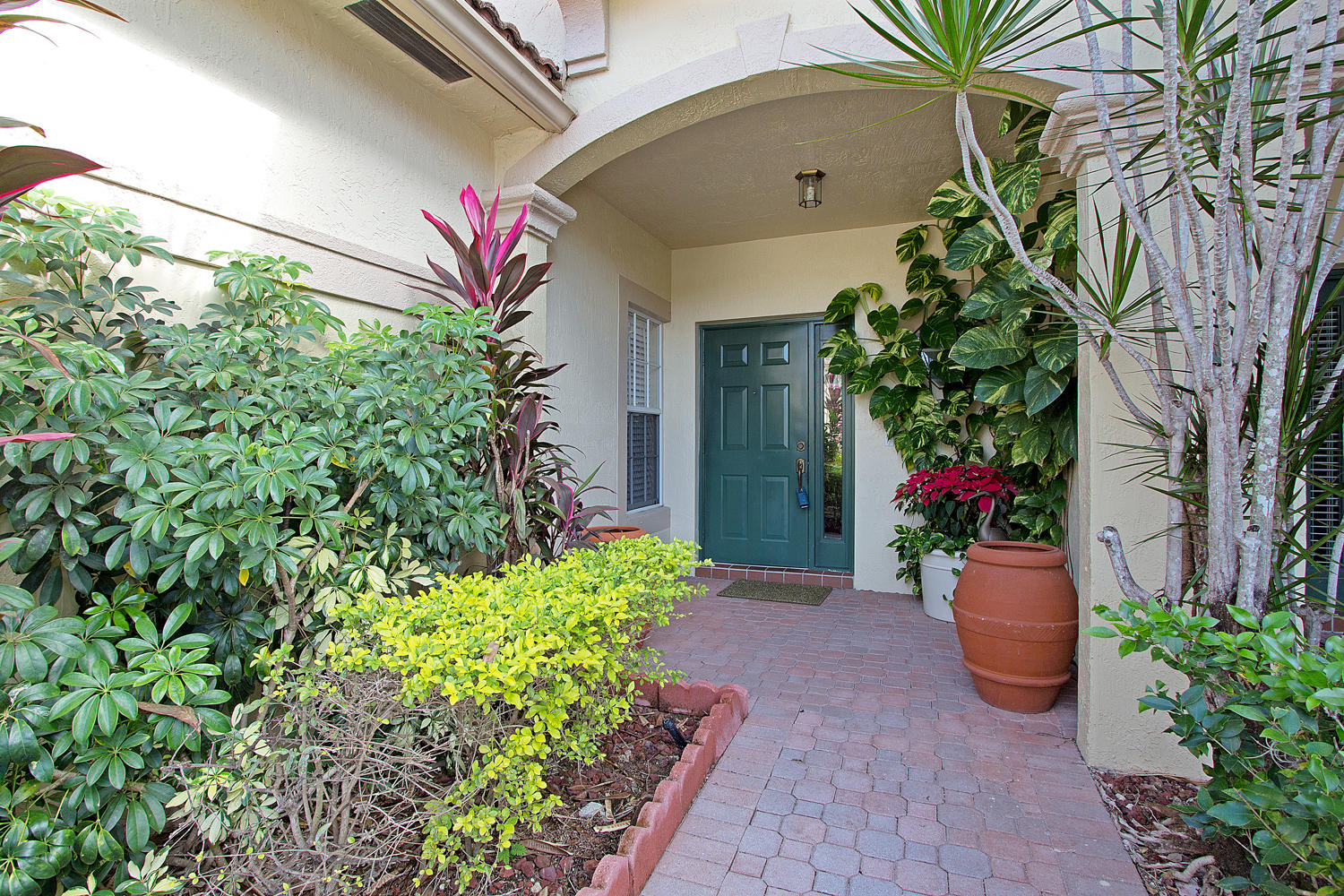 21078 Vía Eden, Unit 21078 Boca Raton, FL 33433 - Photo 23 of 25 Exterior Entrance