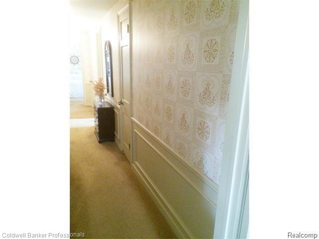 844 Peach Tree Lane Rochester, MI 48306 - Photo 22 of 37 Beautiful doors and wainscoting throughout