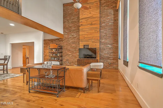 $550,000 | 509 State Street, Unit 3, Bristol, VA 24201