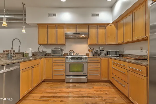 $550,000 | 509 State Street, Unit 3, Bristol, VA 24201