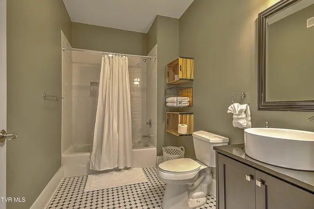 $550,000 | 509 State Street, Unit 3, Bristol, VA 24201