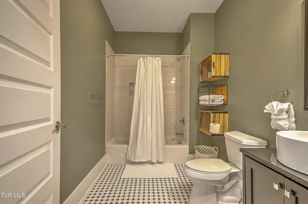 $550,000 | 509 State Street, Unit 3, Bristol, VA 24201