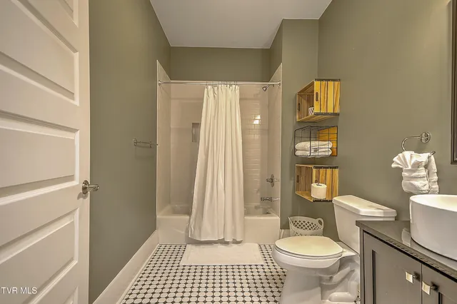 $550,000 | 509 State Street, Unit 3, Bristol, VA 24201