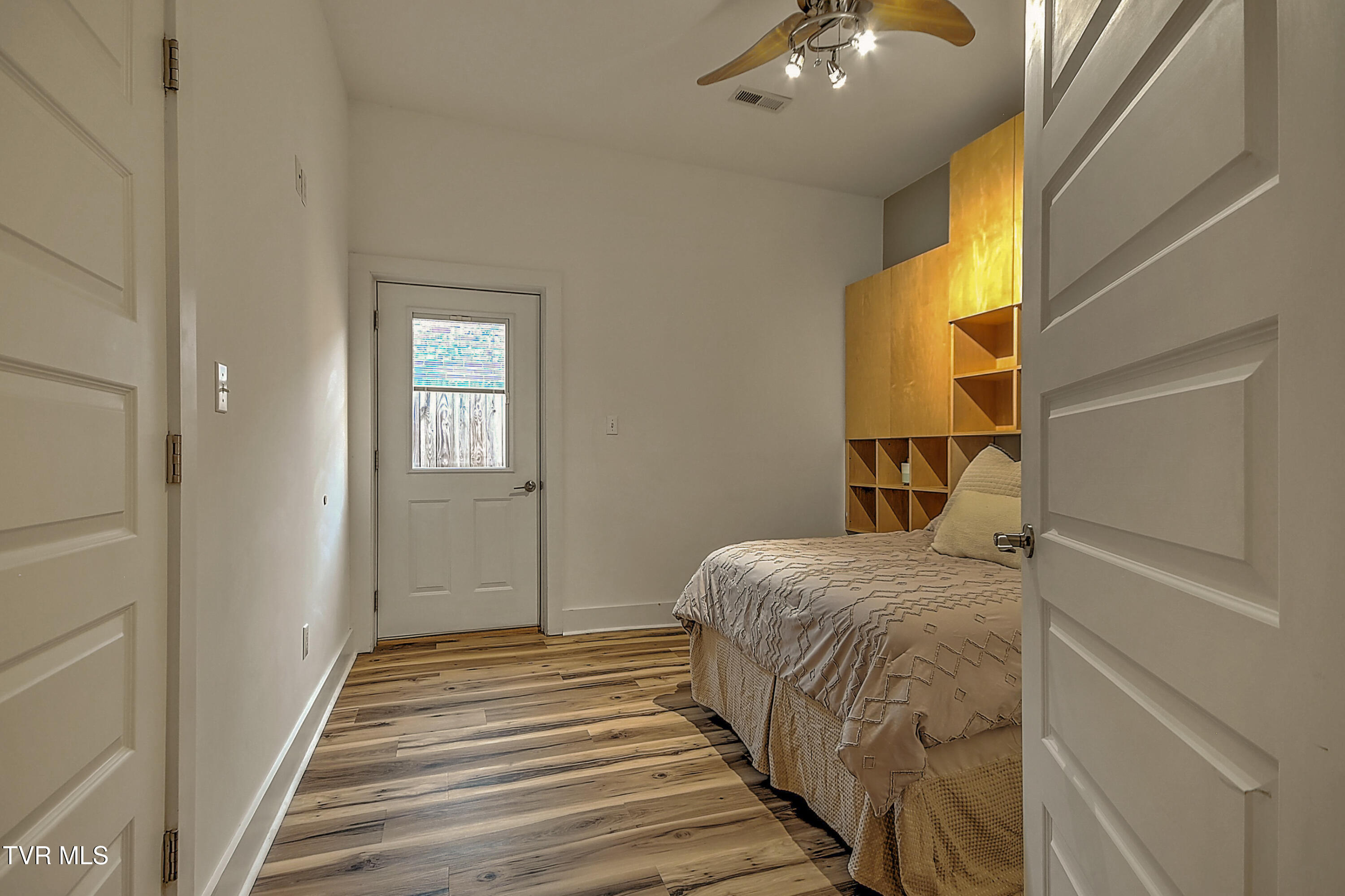 509 State Street, Unit 3 Bristol, VA 24201 - Photo 36 of 58 509 W State St JG-40