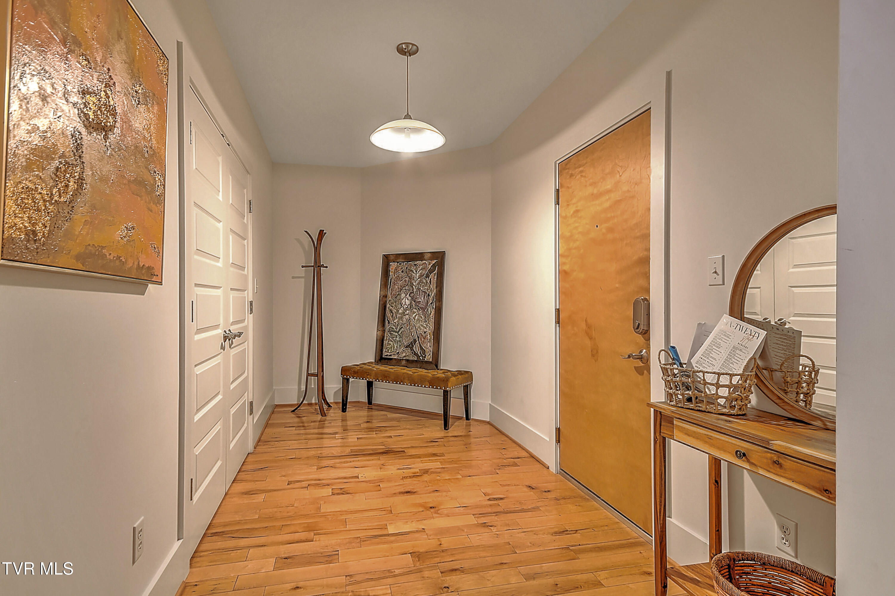 509 State Street, Unit 3 Bristol, VA 24201 - Photo 4 of 58 509 W State St JG-7