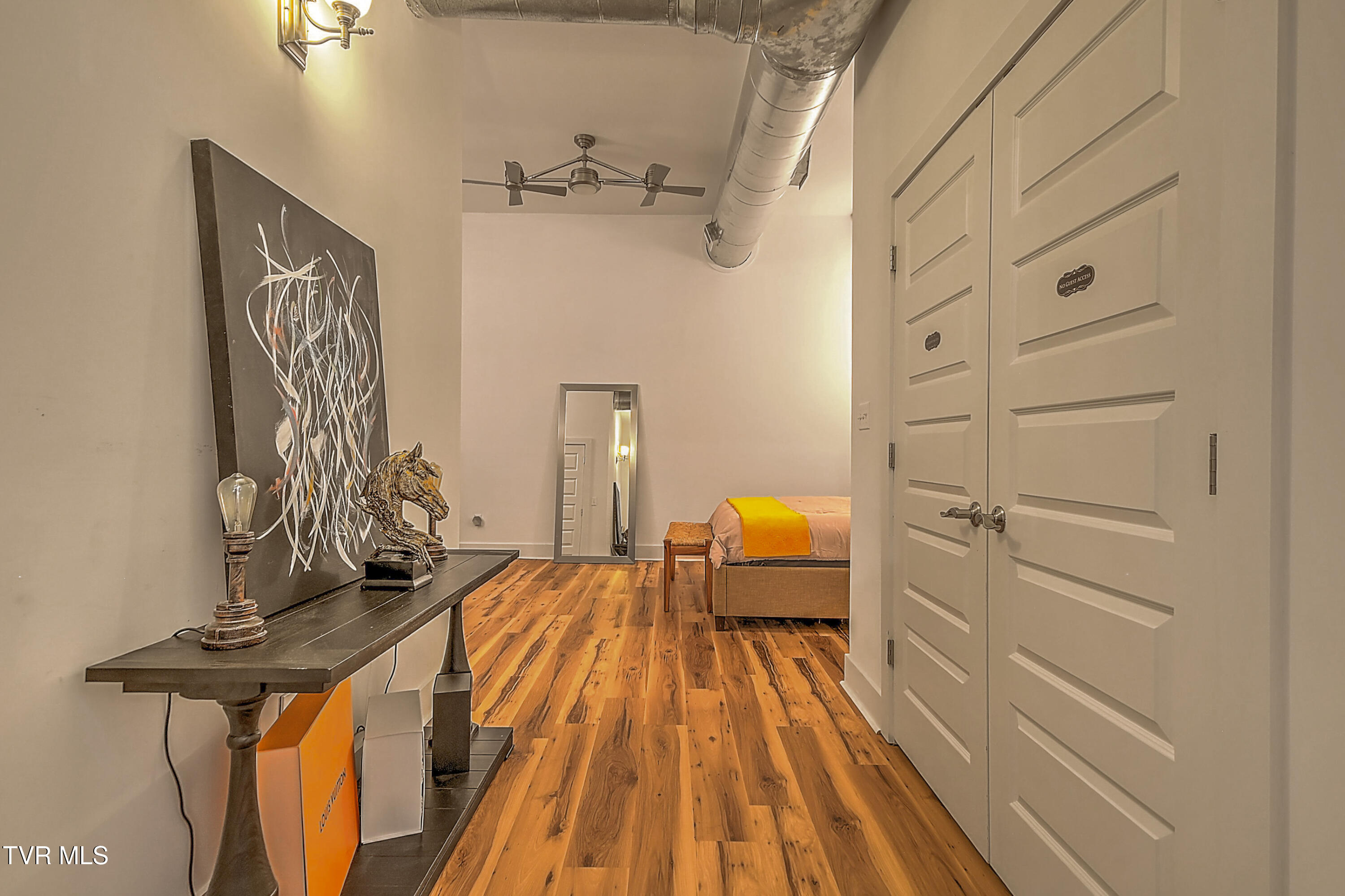 509 State Street, Unit 3 Bristol, VA 24201 - Photo 43 of 58 509 W State St JG-47
