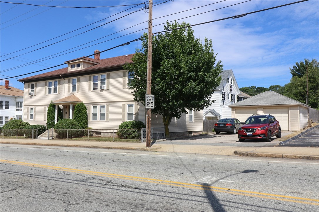 752 Providence Street Woonsocket, RI 02895 - Photo 6 of 21