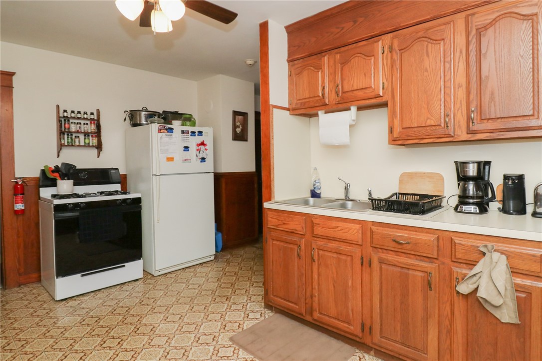 752 Providence Street Woonsocket, RI 02895 - Photo 9 of 21