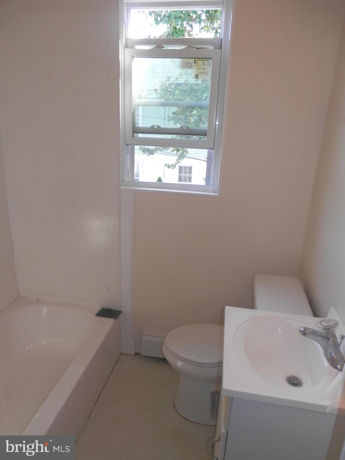 1414 Pennington Road Trenton, NJ 08618 - Photo 8 of 12