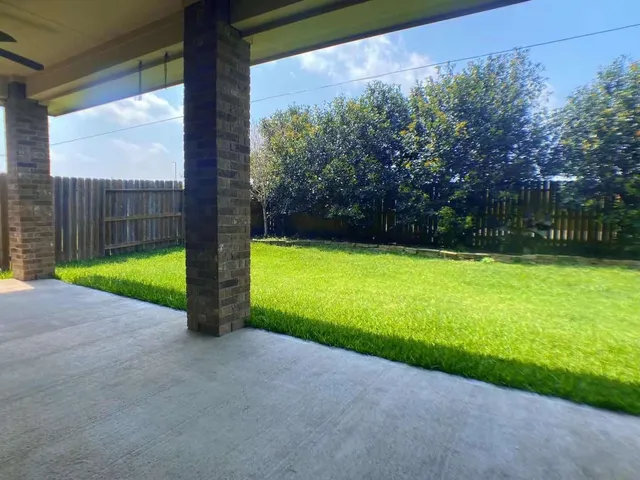 $2,400 | 27519 Gracefield Lane, Fulshear, TX 77441