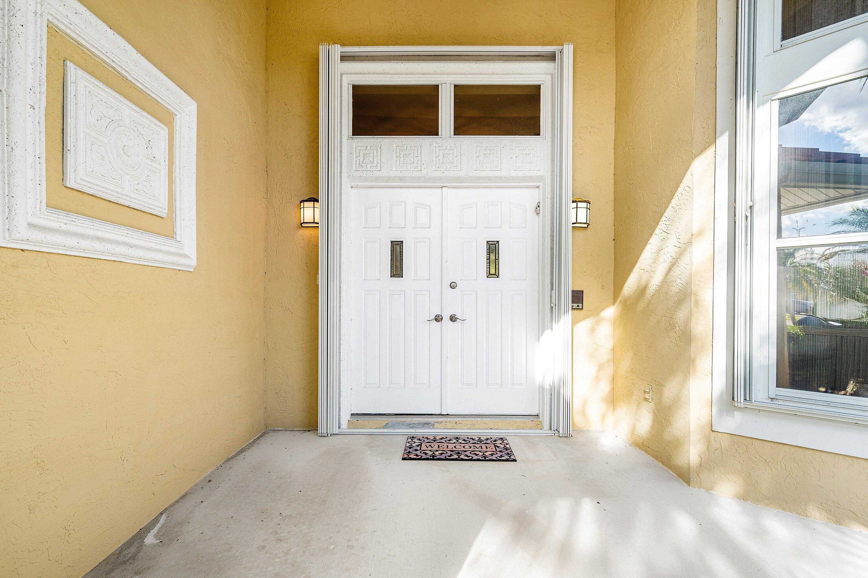 10834 Sea Cliff Circle Boca Raton, FL 33498 - Photo 4 of 42 004-10834SeaCliffCircle-BocaRaton-FL-334