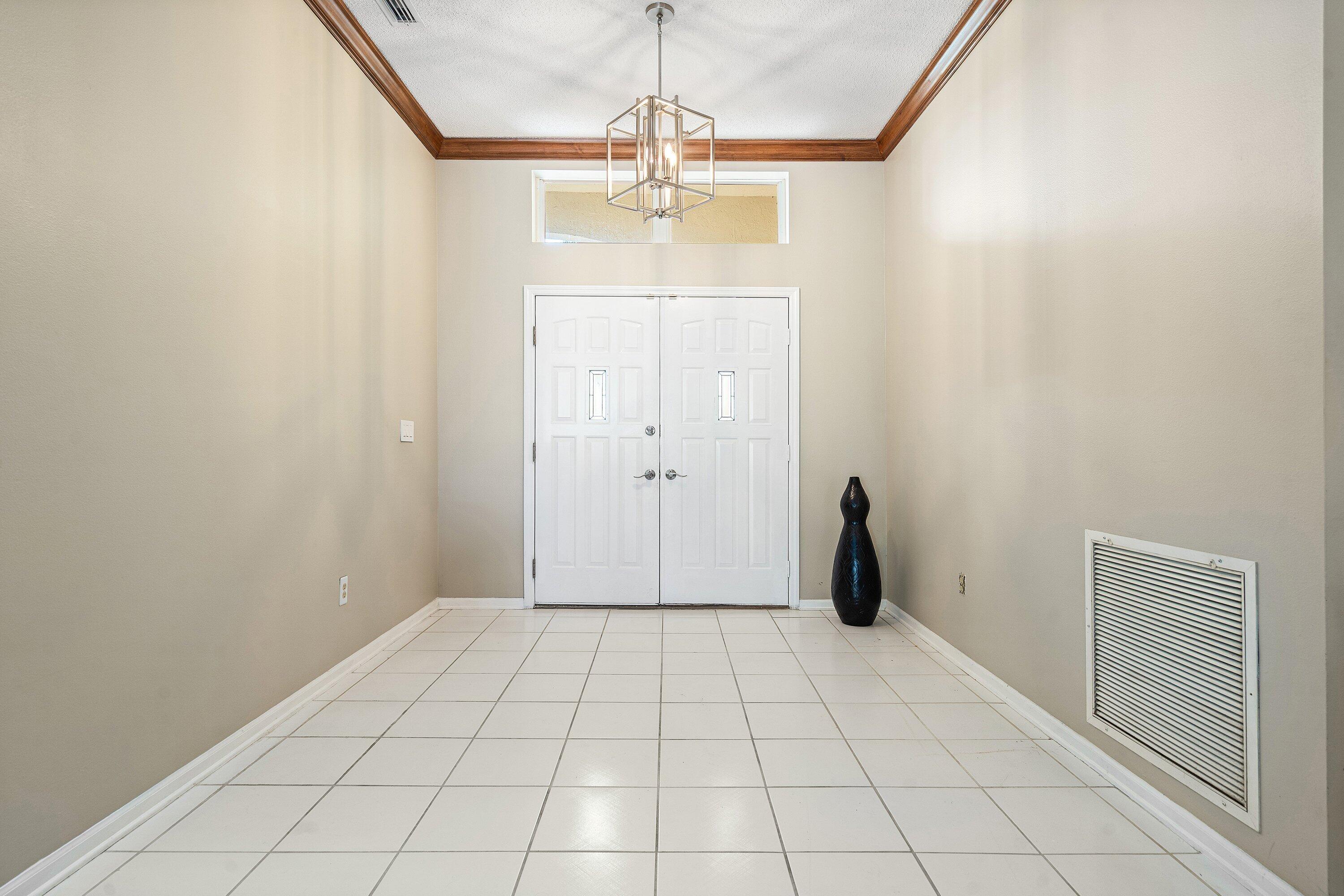 10834 Sea Cliff Circle Boca Raton, FL 33498 - Photo 5 of 42 005-10834SeaCliffCircle-BocaRaton-FL-334