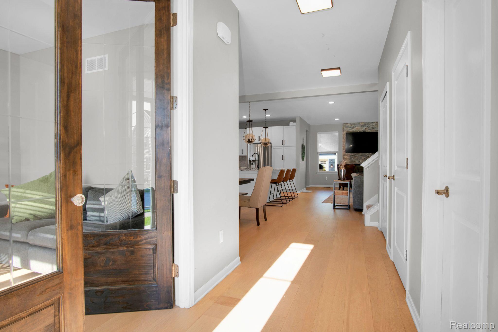 4230 Kent Road Royal Oak, MI 48073 - Photo 5 of 48 Gallery Image 5