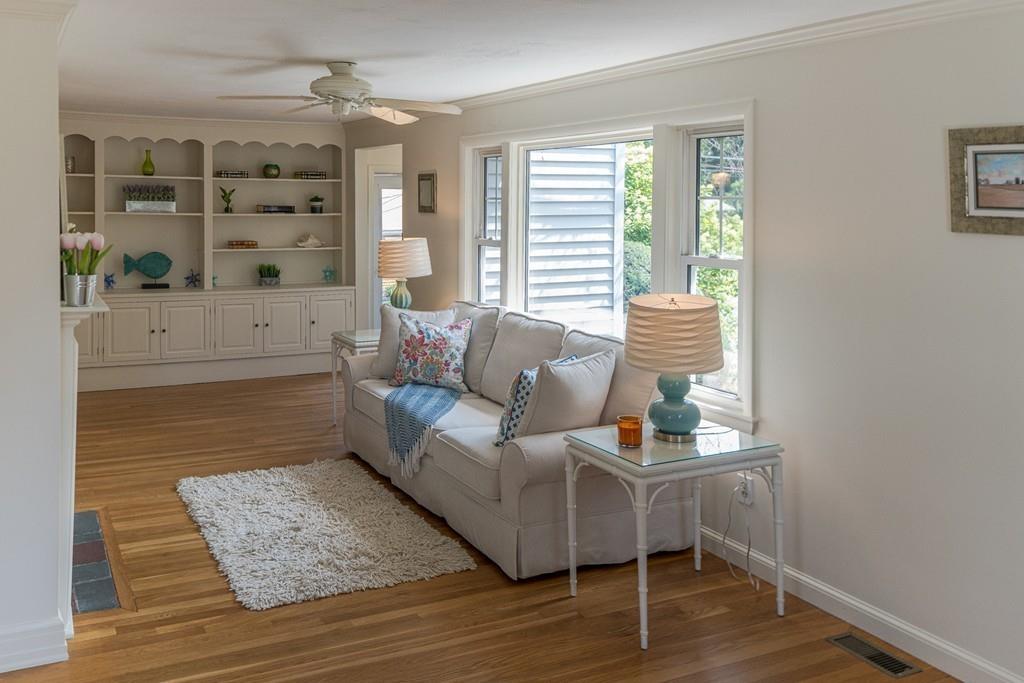 26 Waterside Road Marblehead, MA 01945 - Photo 12 of 21