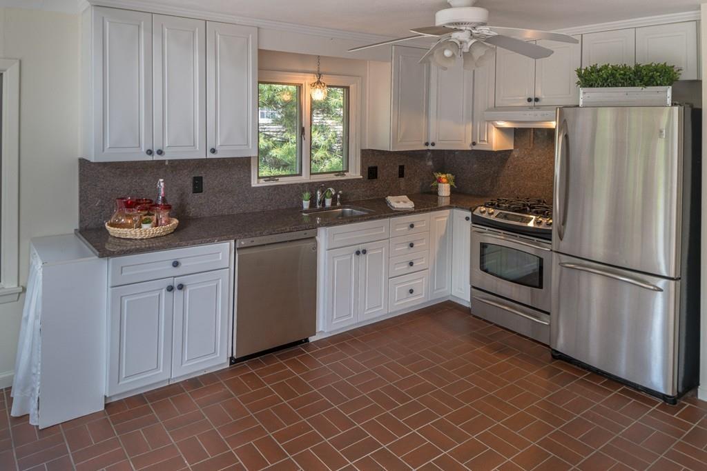 26 Waterside Road Marblehead, MA 01945 - Photo 13 of 21