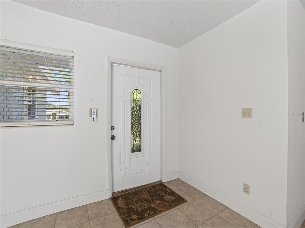 605 Limona Road Brandon, FL 33510 - Photo 3 of 28