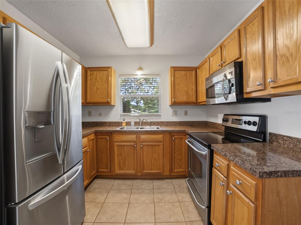 605 Limona Road Brandon, FL 33510 - Photo 5 of 28