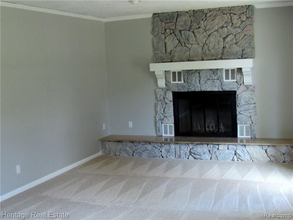 1342 North Fairview Lane Rochester, MI 48306 - Photo 6 of 39