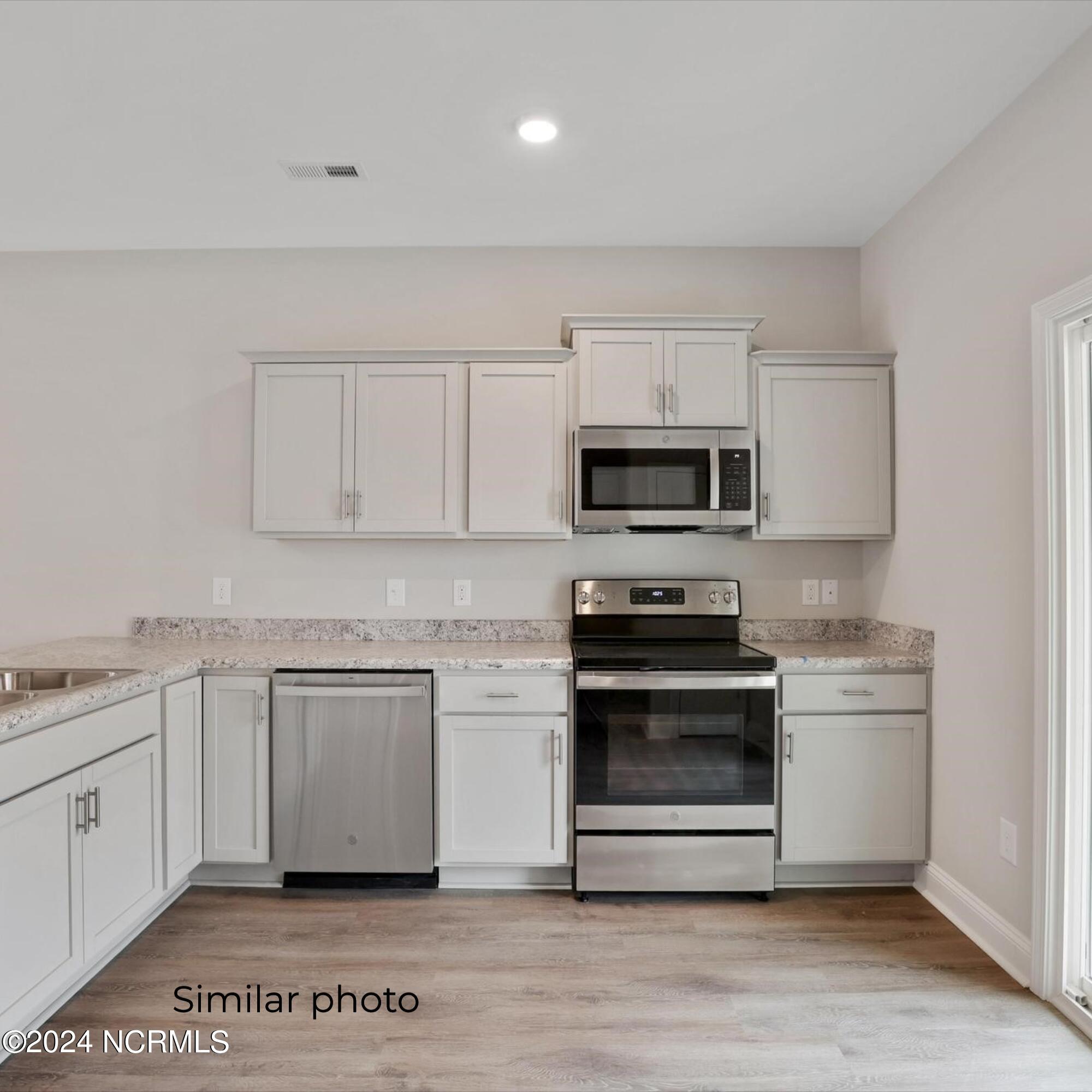 203 Loren Road Hubert, NC 28539 - Photo 6 of 20 Similar Photo