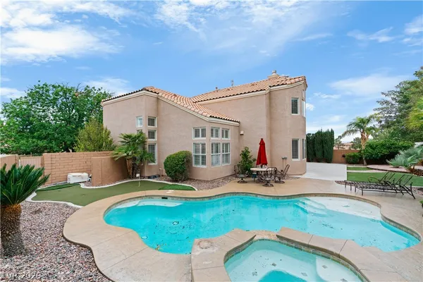 $925,000 | 2071 Dover Ridge Court, Henderson, NV 89074