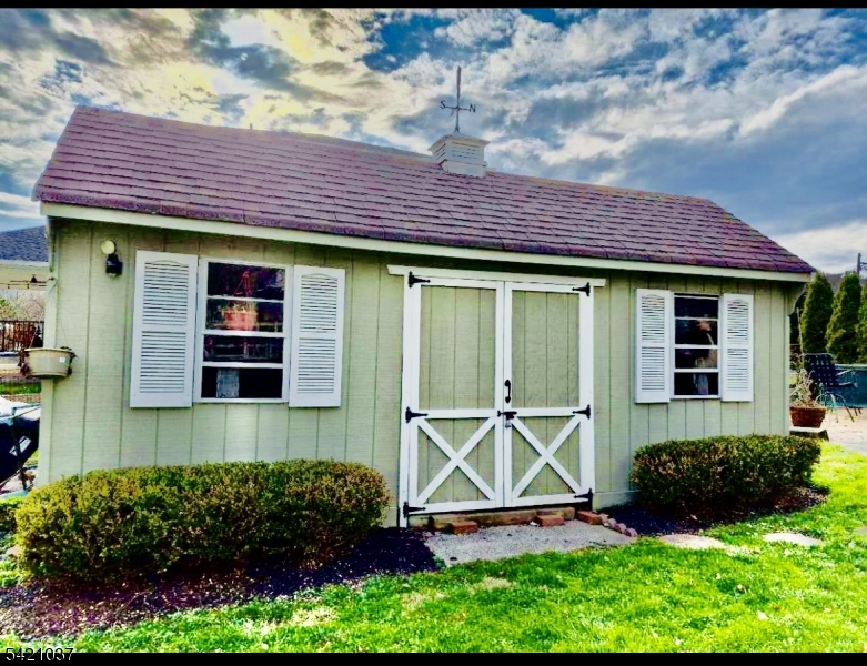 16 Washington Valley Road Warren, NJ 07059 - Photo 12 of 14