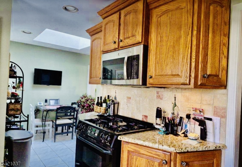 16 Washington Valley Road Warren, NJ 07059 - Photo 3 of 14