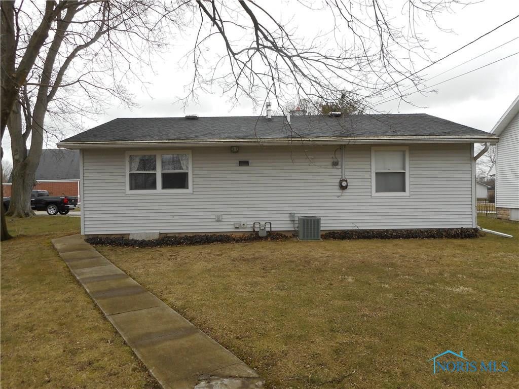 203 East Rings Street West Unity, OH 43570 - Photo 4 of 14 Gallery Image 4