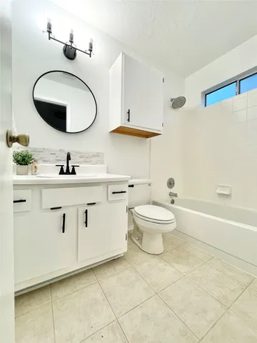 $1,750 | 6 Lea Oak Court, The Woodlands, TX 77381