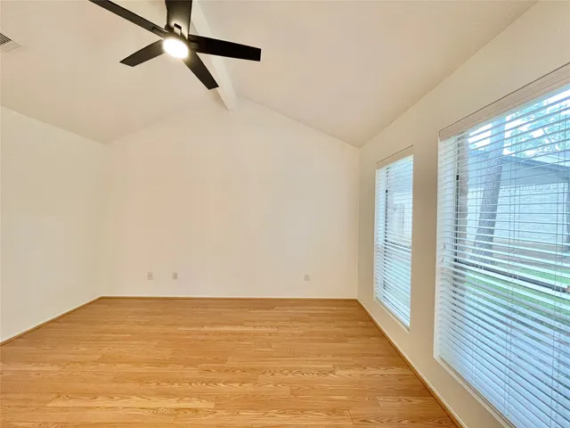 $1,750 | 6 Lea Oak Court, The Woodlands, TX 77381