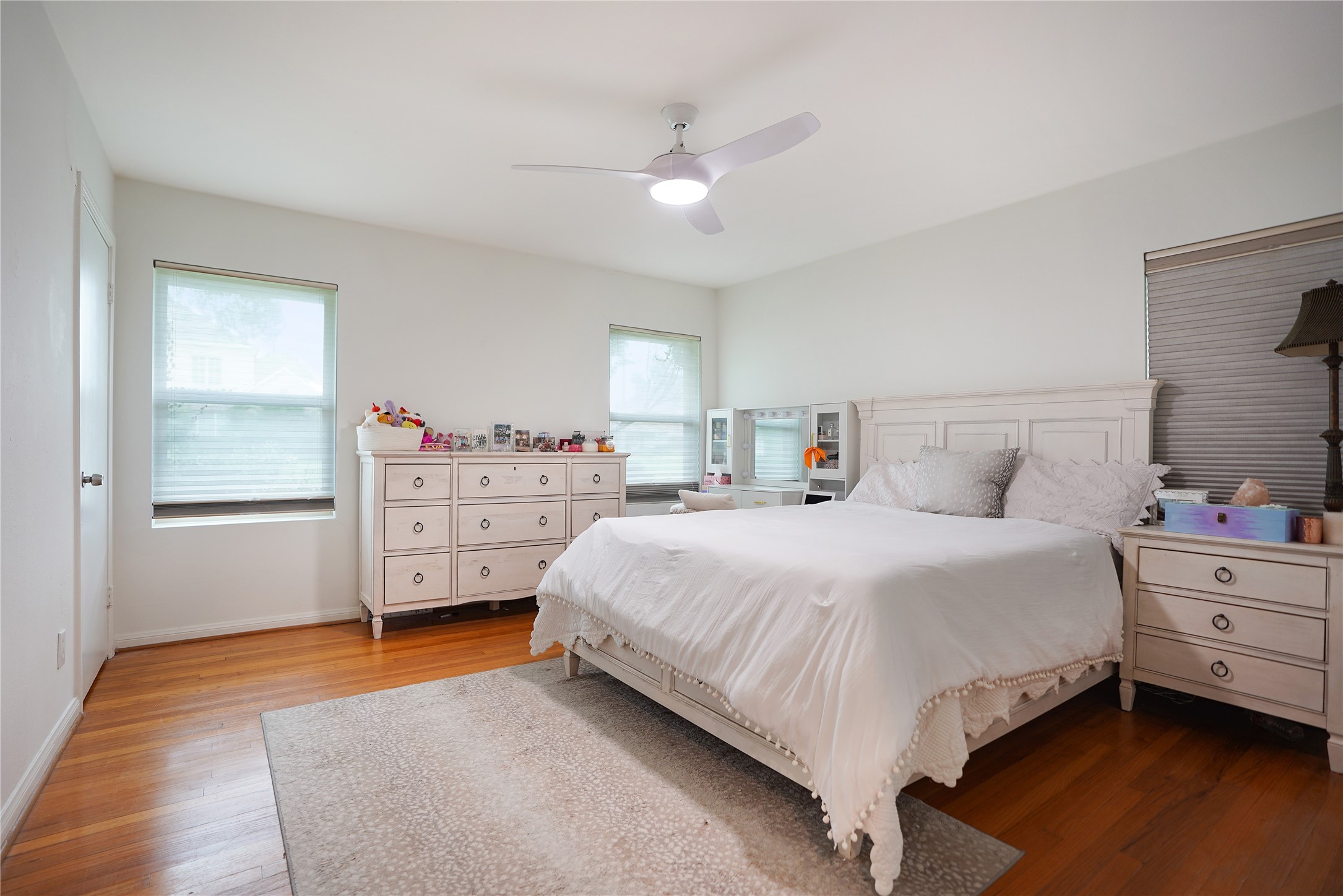 5643 Terwilliger Way Houston, TX 77056 - Photo 15 of 30