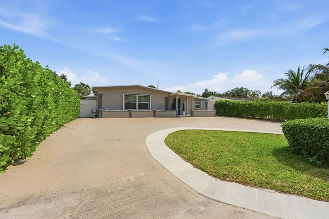 $515,000 | 924 Sarazen Drive, West Palm Beach, FL 33413