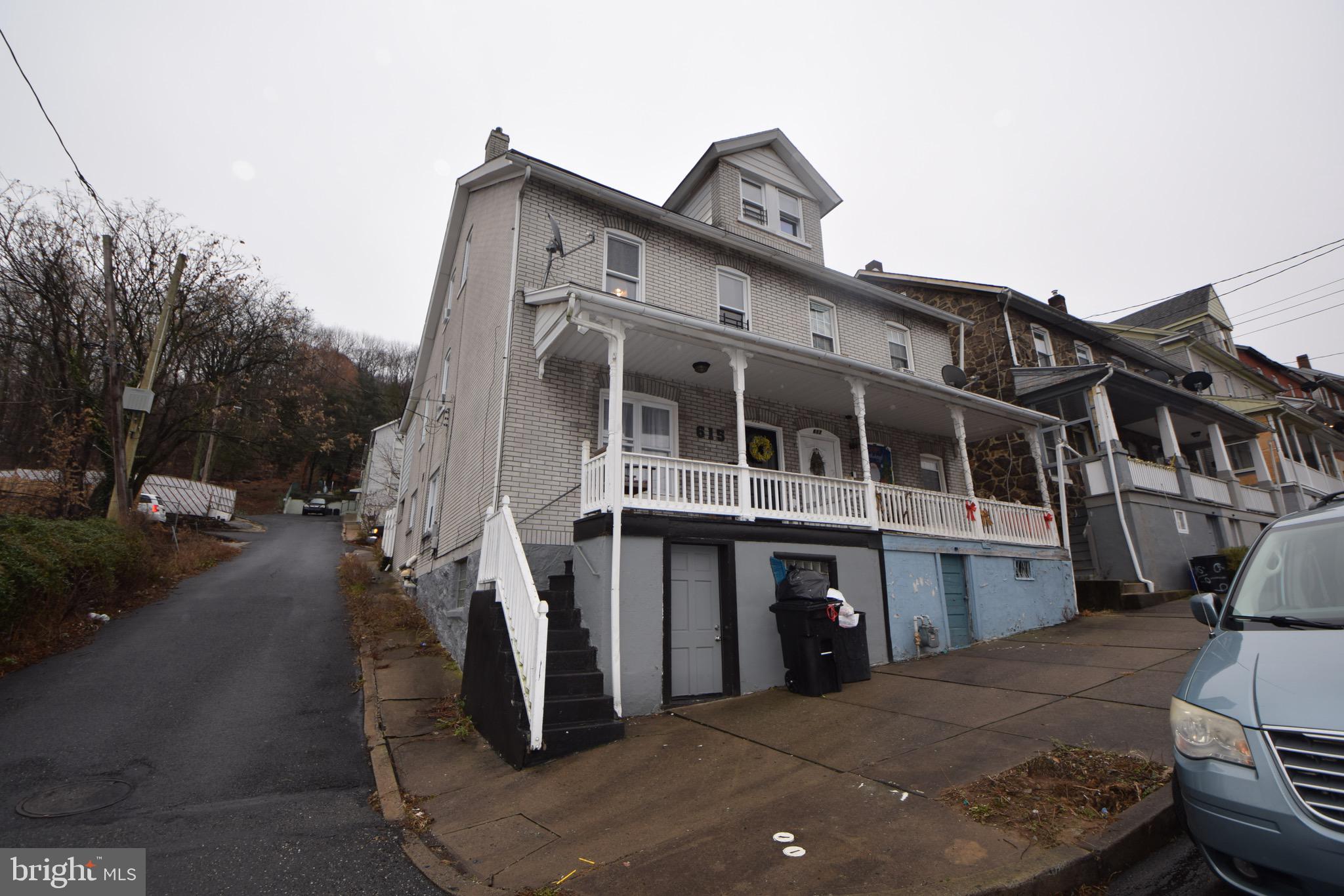 615 Ridge Street Bethlehem, PA 18015 - Photo 2 of 30 Gallery Image 2