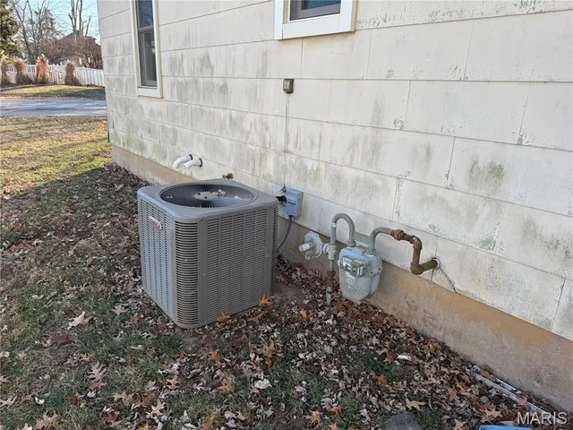 $25,000 | 239 Grand Avenue, Waterloo, IL 62298